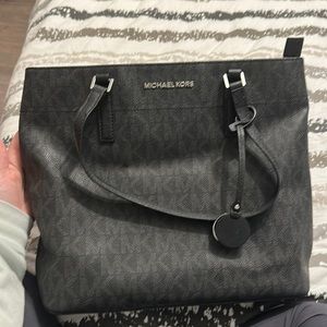 Like new Michael Kors purse